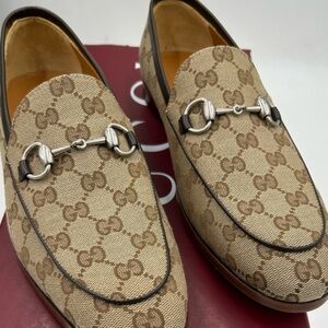 Mens Gucci Jordan horse it canvas loafers . Size 8 fits 9 .